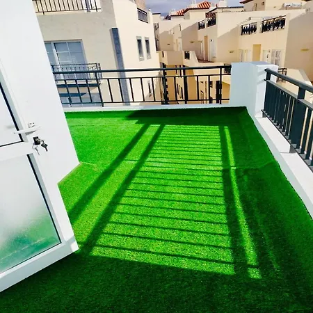 Beautiful Triplex By The Holiday home Callao Salvaje