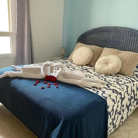 In Tenerife With Sea Views *