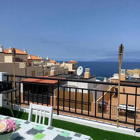펜션 In Tenerife With Sea Views *